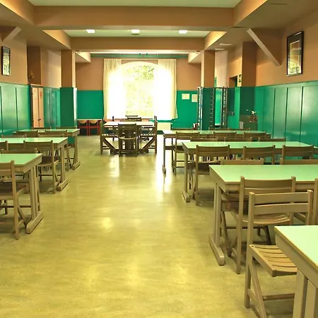 阿尔伯格约温尼尔欧德雷塔旅舍