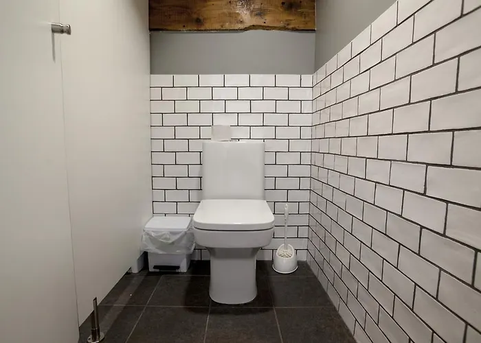 阿尔伯格约温尼尔欧德雷塔旅舍 * 圣塞瓦斯蒂安